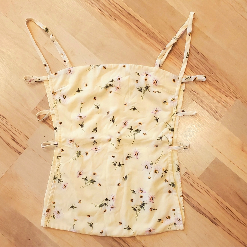 NEW, NEVER WORN Yellow Floral Top with Side Cut Outs from Dolls Kill Sz Med